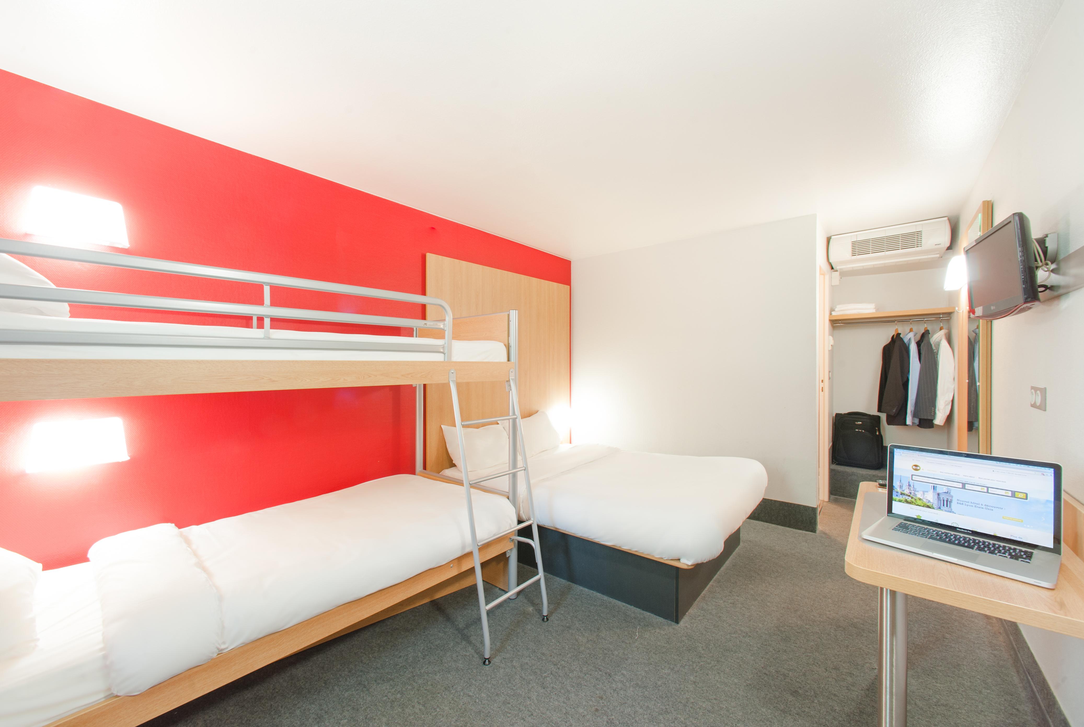 B&B Hotel Louveciennes Le Port-Marly Eksteriør billede