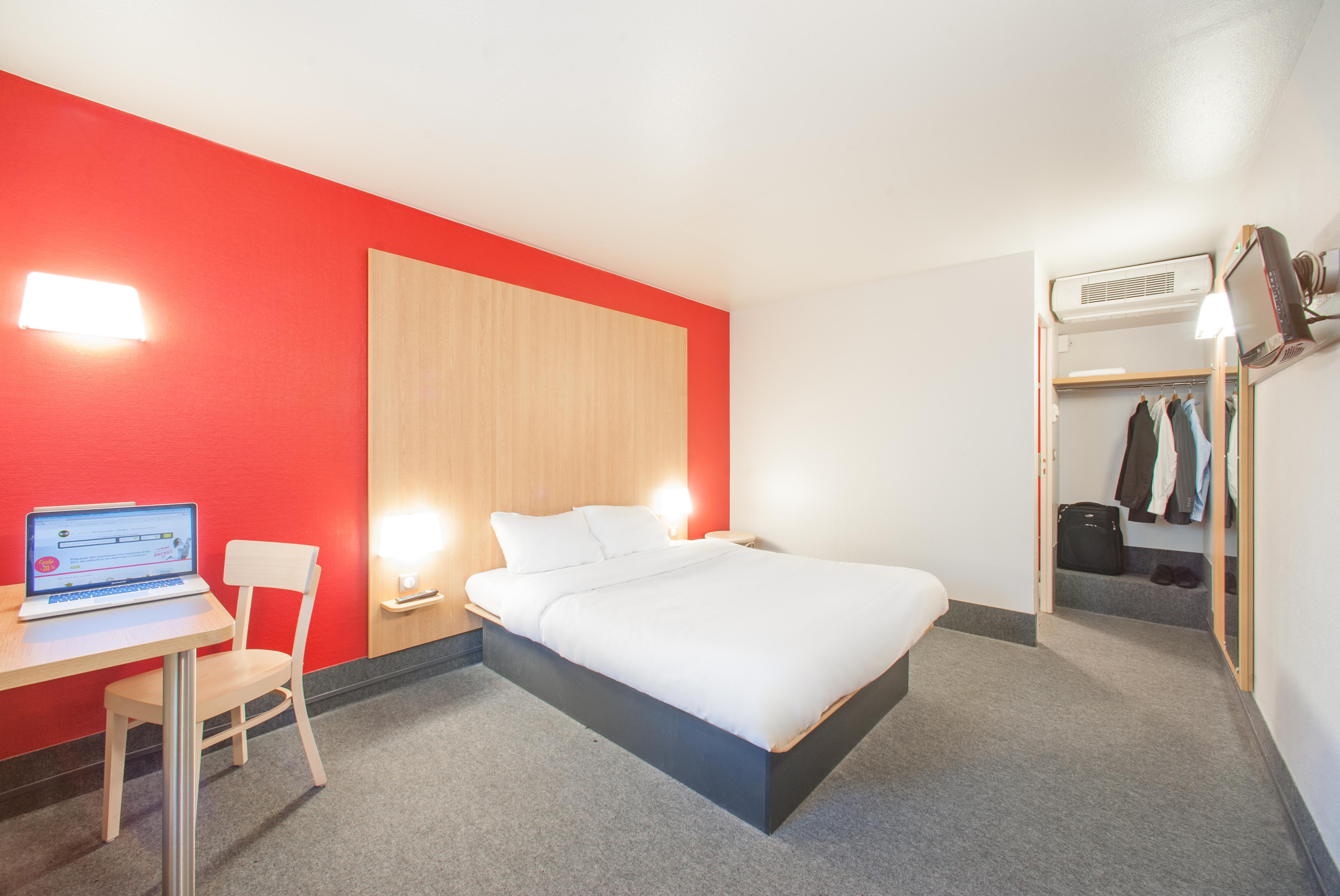 B&B Hotel Louveciennes Le Port-Marly Eksteriør billede
