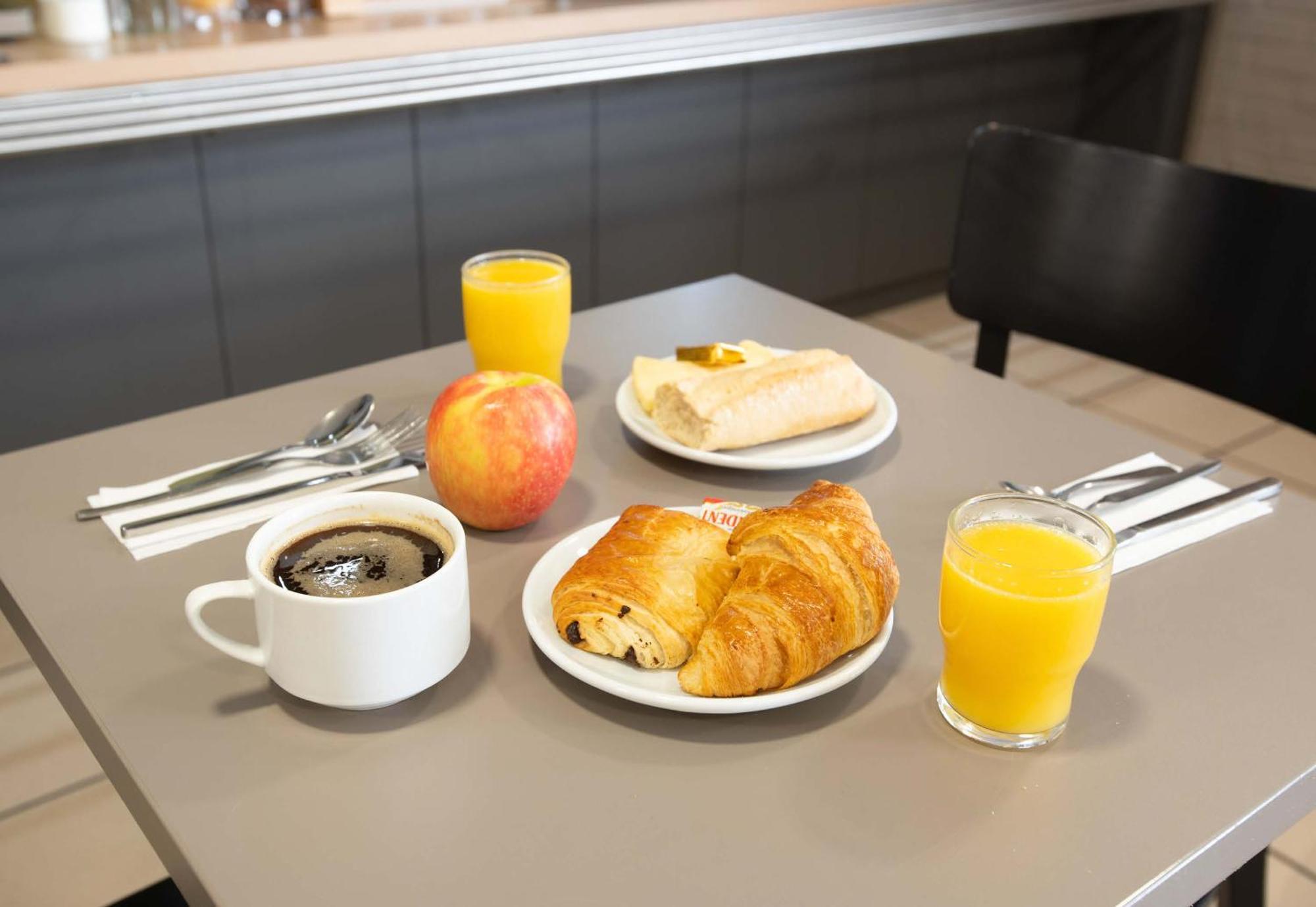 B&B Hotel Louveciennes Le Port-Marly Eksteriør billede